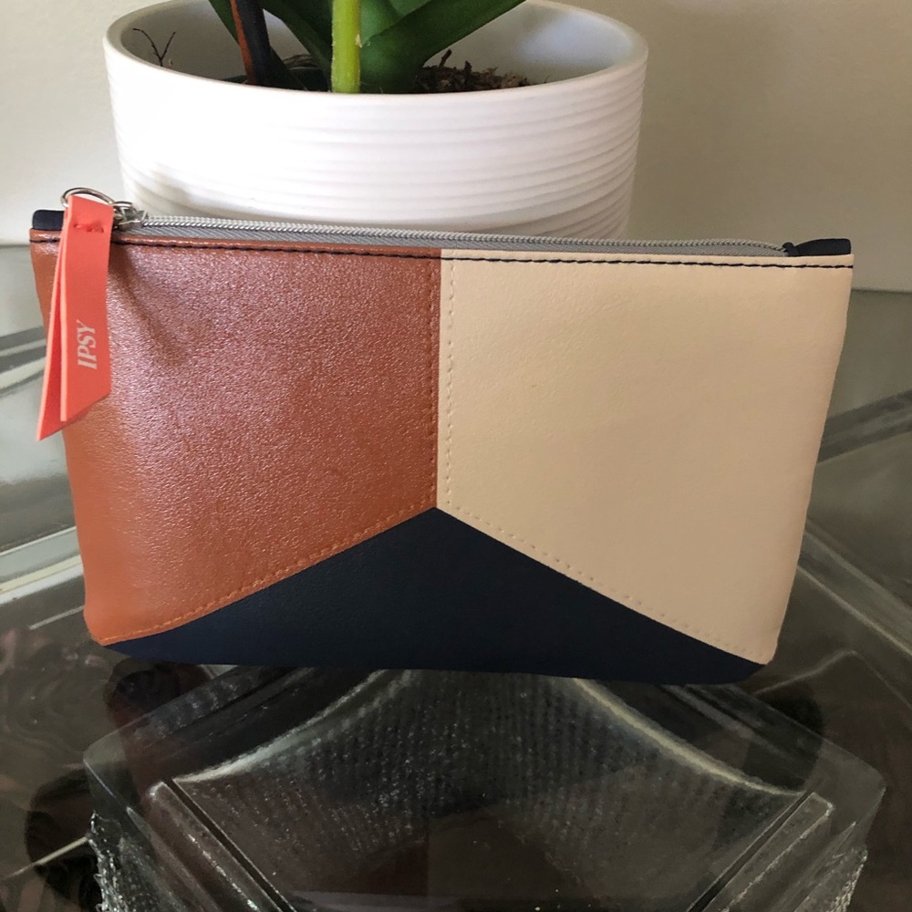 Make Up Bag/Clutch.IPSY Cosmetic Case Pouch NWOT.